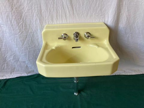 Small Vtg 18x14 Deco Mid Century Manchu Yellow Bath Sink Standard Old 377-24E