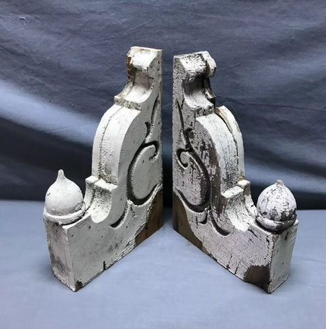 Pair Shabby White Acorn Drop Finial Porch Brackets VTG Corbels Chic Old 1660-24B